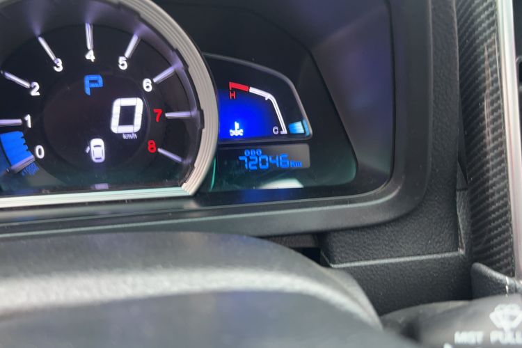 Used Luxgen U6 SUV 2017 Revised Version 1.6T Fashion Edition Odometer Close Up