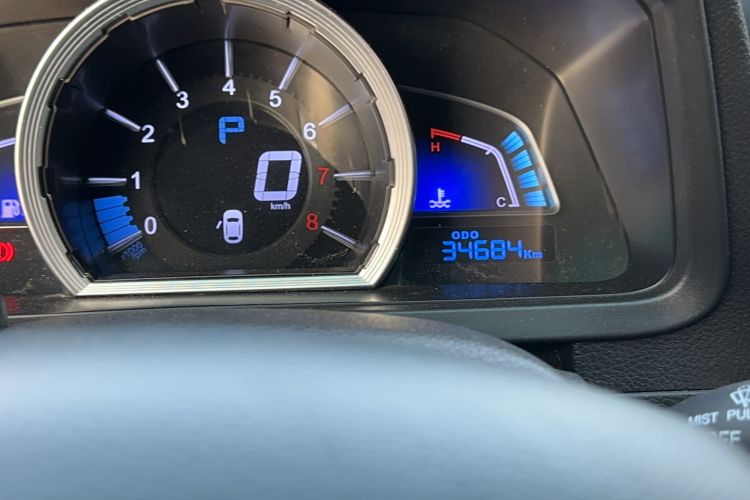 Used Luxgen U6 SUV 2017 Revised Version 1.6T Fashion Edition Odometer Close Up