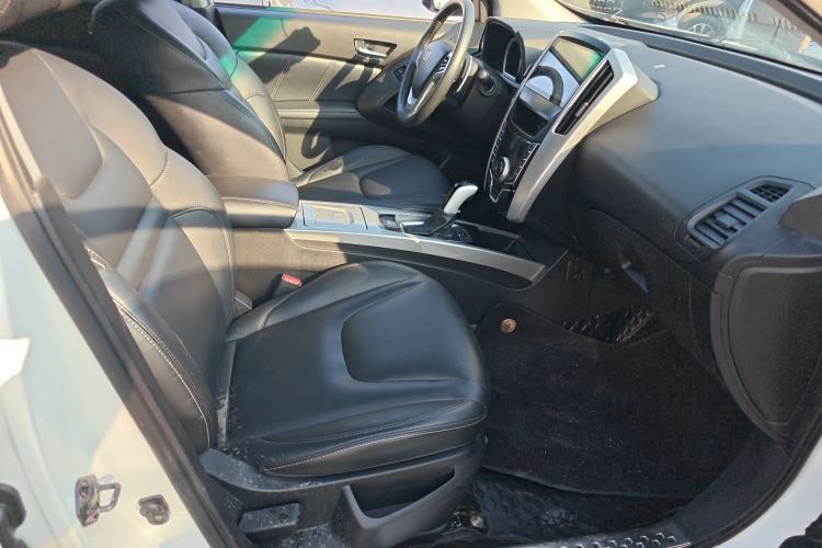 Used Luxgen U6 SUV 2017 1.8T Fashion-Upgraded Model Right Front Seat