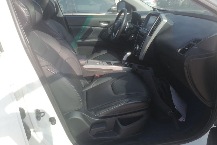 Used Luxgen U6 SUV 2017 1.8T Enhanced Charm Edition Right Front Seat