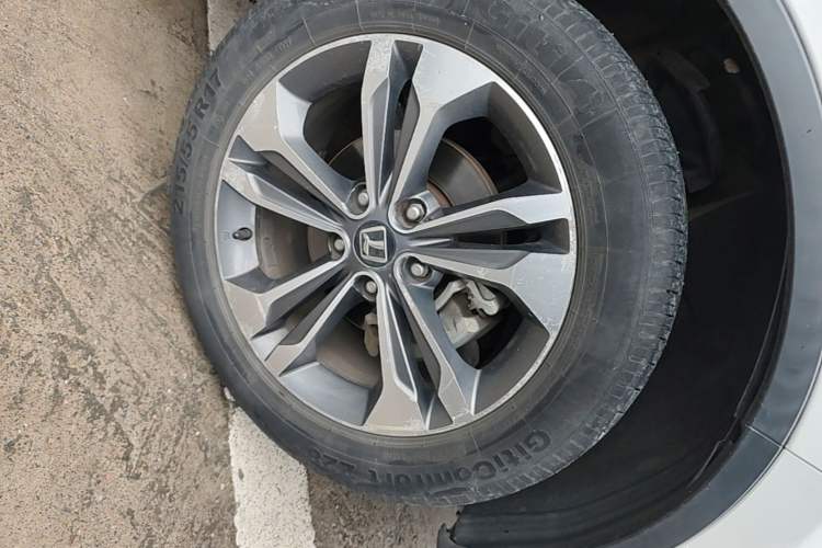 Used Luxgen U6 SUV 2017 1.8T Fashion-Upgraded Model Right Front Wheel Hub