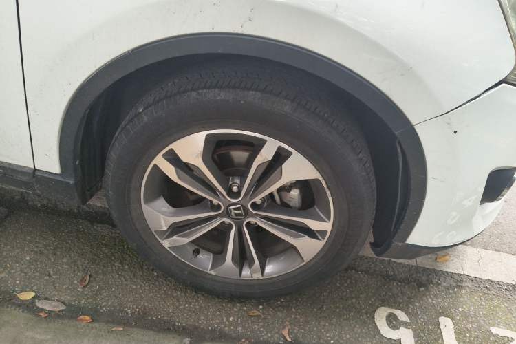 Used Luxgen U6 SUV 2017 1.8T Enhanced Charm Edition Right Front Wheel Hub