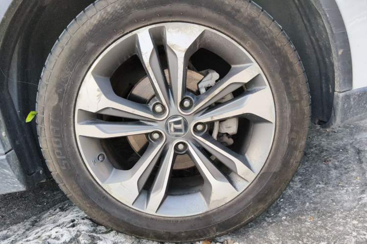 Used Luxgen U6 SUV 2017 1.8T Enhanced Charm Edition Right Front Wheel Hub