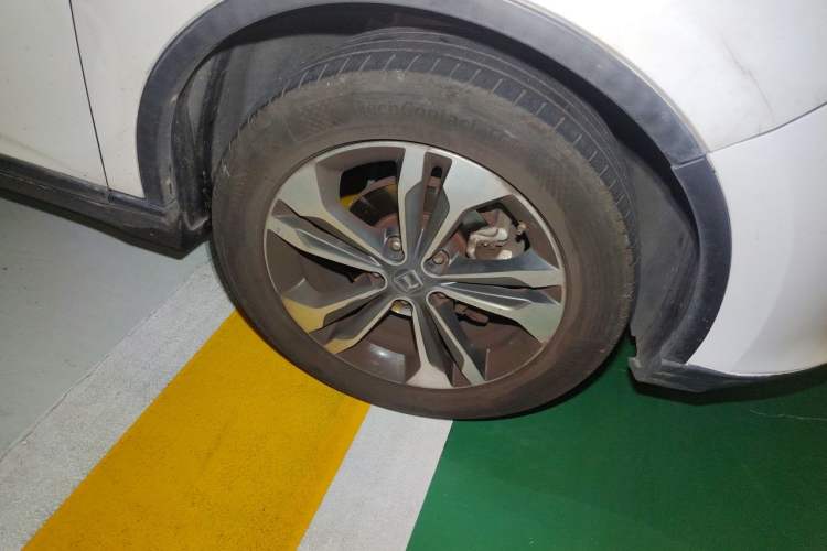 Used Luxgen U6 SUV 2017 1.8T Enhanced Charm Edition Right Front Wheel Hub