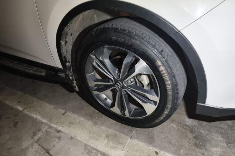 Used Luxgen U6 SUV 2017 1.8T Fashion-Upgraded Model Right Front Wheel Hub