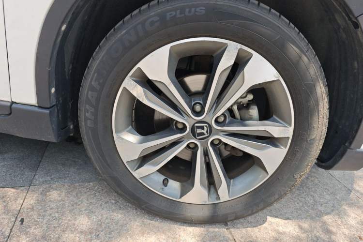 Used Luxgen U6 SUV 2017 1.8T Enhanced Charm Edition Right Front Wheel Hub