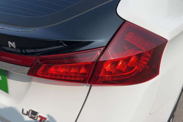 Used Luxgen U6 SUV 2017 1.8T ZhiZun Model Right Rear Taillight