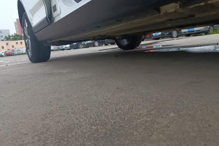 Used Luxgen U6 SUV 2017 1.8T Tech Value Model Right Side Sill