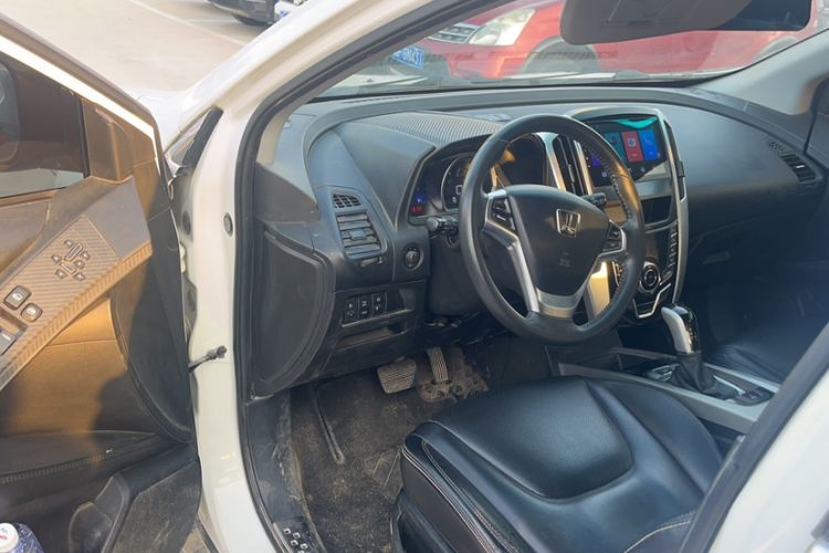 Used Luxgen U6 SUV 2017 1.8T Fashion-Upgraded Model Steering Wheel