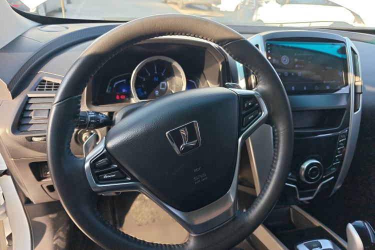Used Luxgen U6 SUV 2017 1.8T Fashion-Upgraded Model Steering Wheel