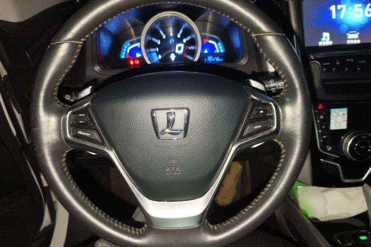 Used Luxgen U6 SUV 2017 1.8T Fashion-Upgraded Model Steering Wheel