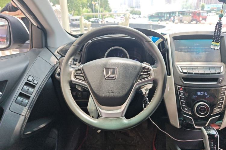 Used Luxgen U6 SUV 2017 1.8T Enhanced Charm Edition Steering Wheel