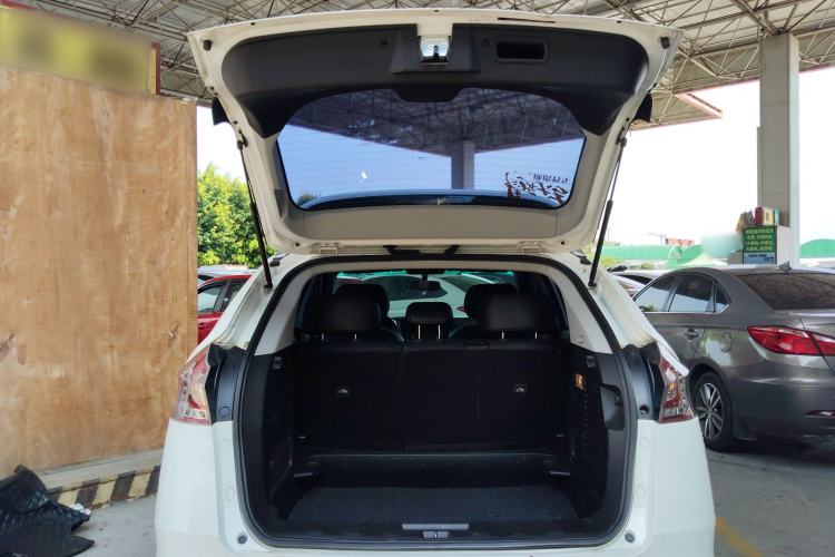 Used Luxgen U6 SUV 2017 1.8T Tech Value Model Trunk