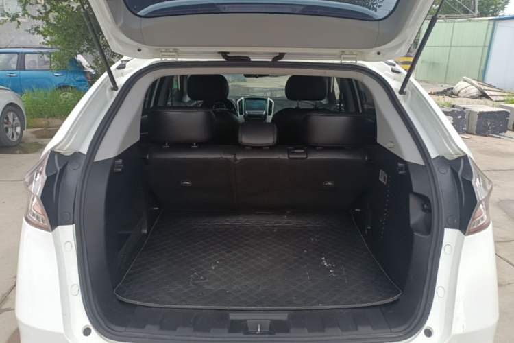 Used Luxgen U6 SUV 2017 1.8T Tech Value Model Trunk