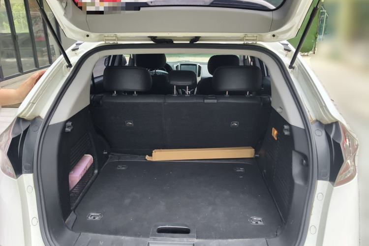 Used Luxgen U6 SUV 2017 1.8T Tech Value Model Trunk