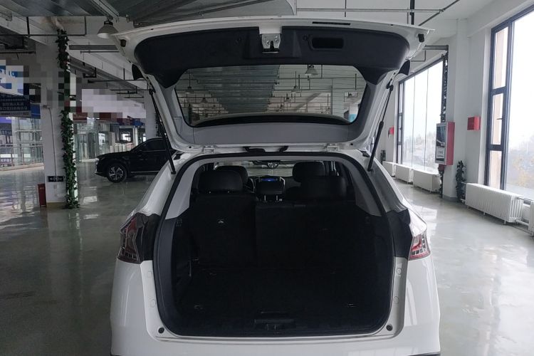 Used Luxgen U6 SUV 2017 1.8T Tech Value Model Trunk