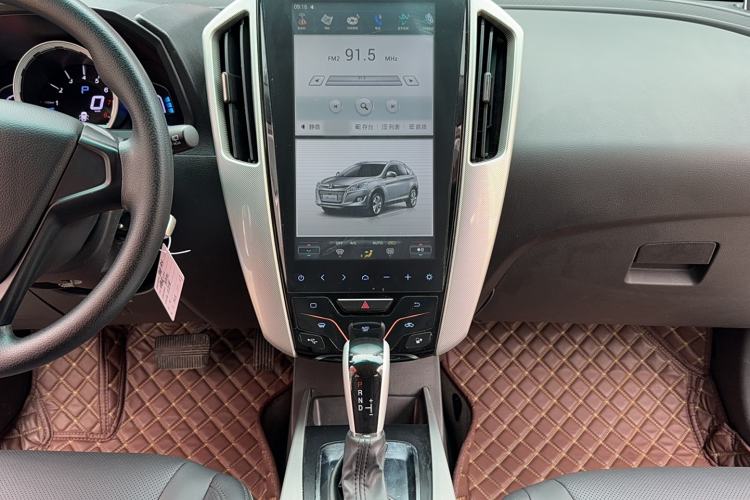 Used Luxgen U6 SUV 2018 1.8T Classic Comfort Edition Audio And AC Panel