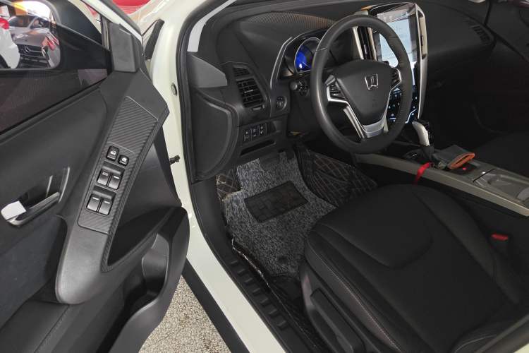 Used Luxgen U6 SUV 2018 1.8T Classic Sunroof Edition Driver Seat