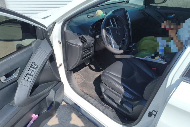 Used Luxgen U6 SUV 2018 1.8T Classic Sunroof Edition Driver Seat