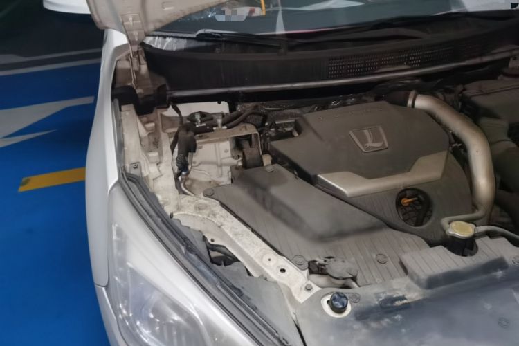 Used Luxgen U6 SUV 2018 1.8T Classic Comfort Edition Engine Bay Right