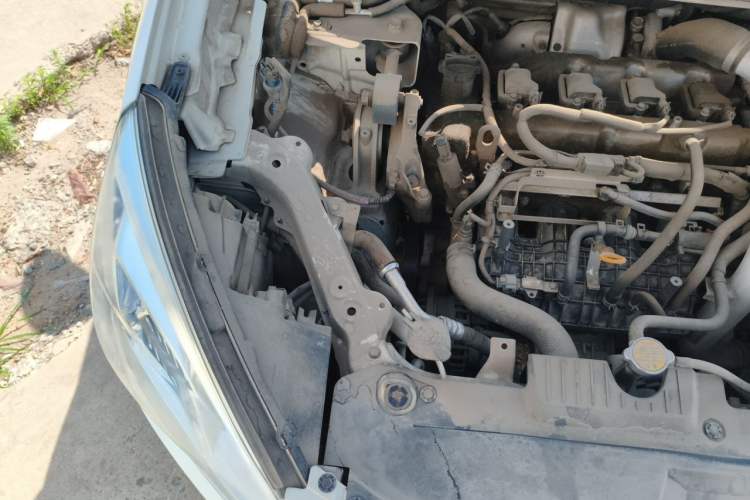 Used Luxgen U6 SUV 2018 1.8T Classic Sunroof Edition Engine Bay Right