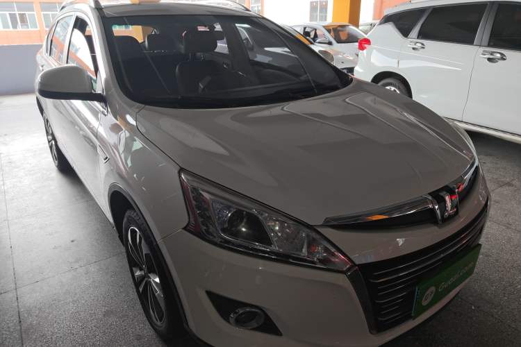 Used Luxgen U6 SUV 2018 1.8T Classic Sunroof Edition Exterior 1