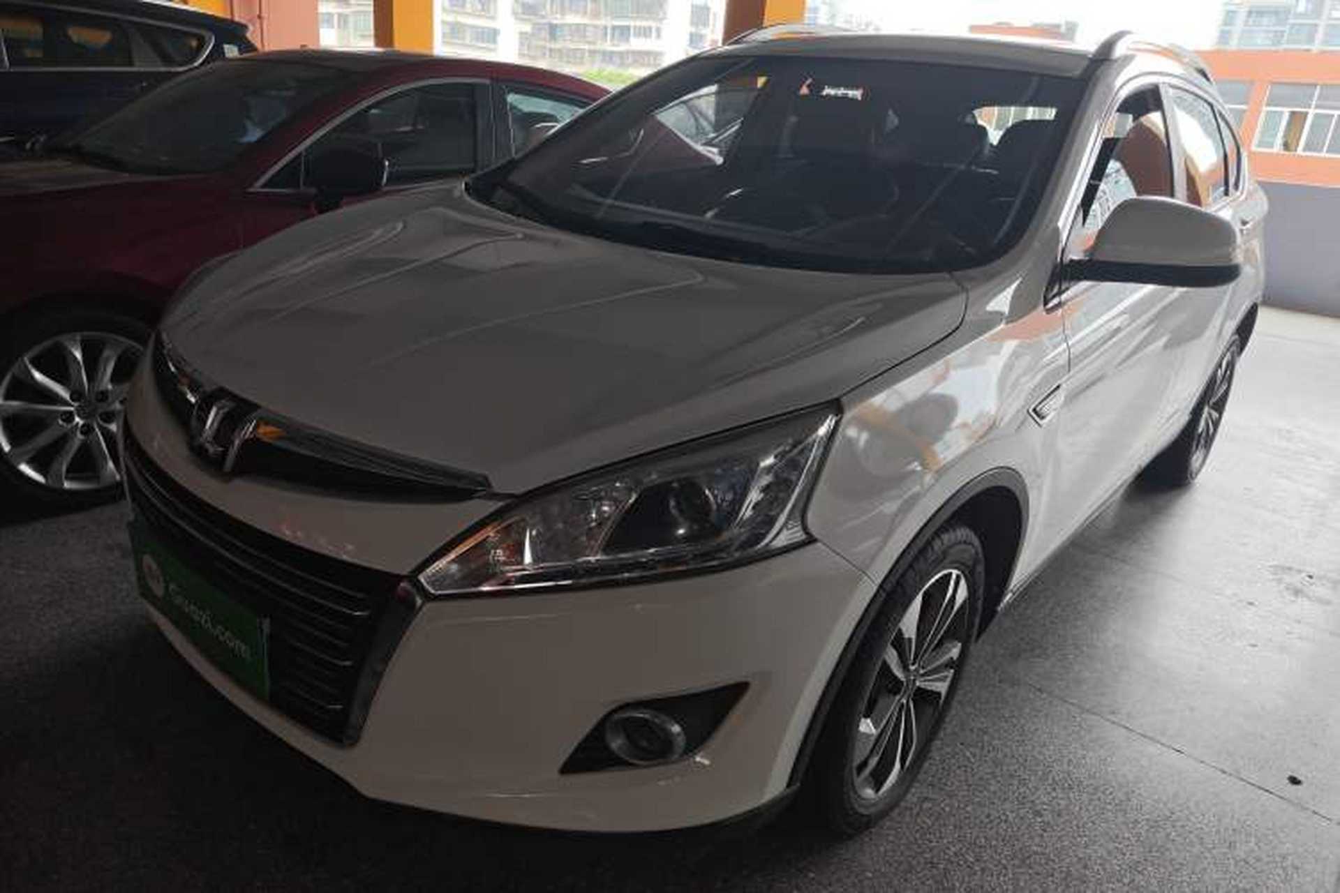Used Luxgen U6 SUV 2018 1.8T Classic Sunroof Edition Front Left 45 Deg