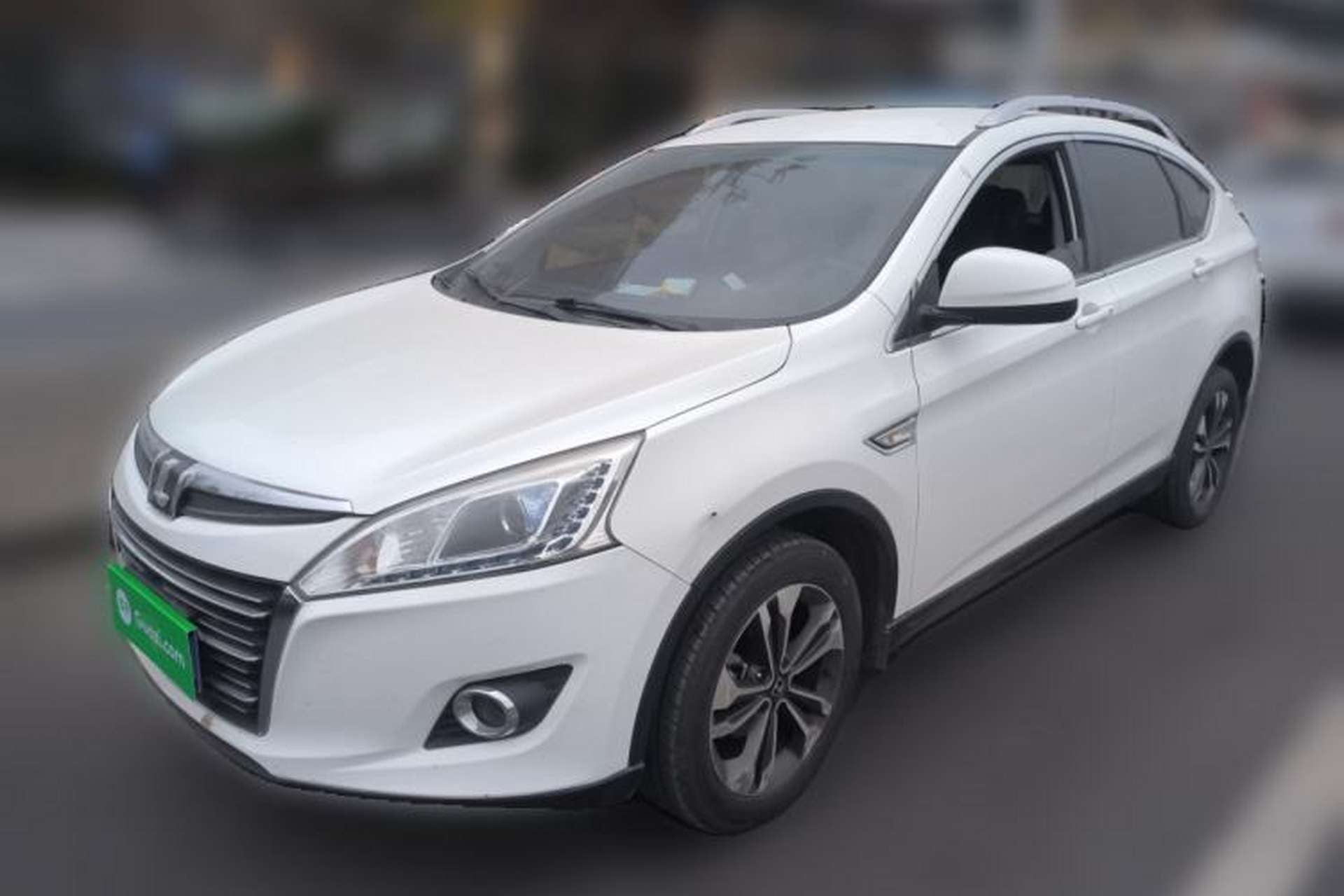 Used Luxgen U6 SUV 2018 1.8T Classic Comfort Edition Front Left 45 Deg