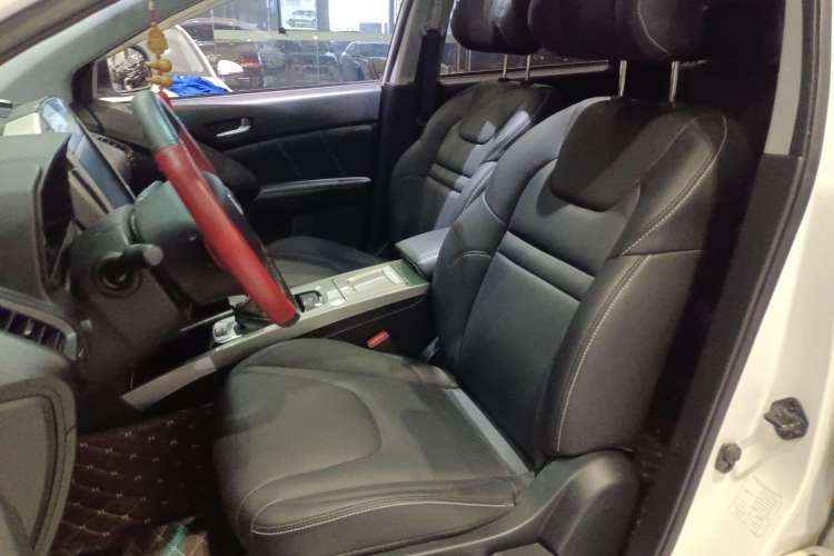 Used Luxgen U6 SUV 2018 1.8T Classic Sunroof Edition Left Front Seat