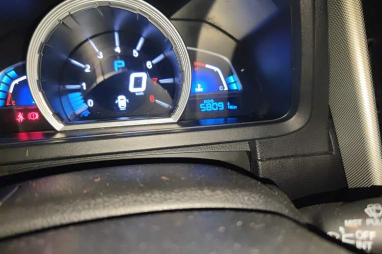 Used Luxgen U6 SUV 2018 1.8T Classic Sunroof Edition Odometer Close Up