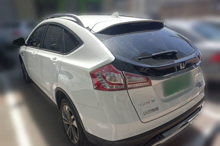 Used Luxgen U6 SUV 2018 1.8T Classic Sunroof Edition Rear Left 45 Deg