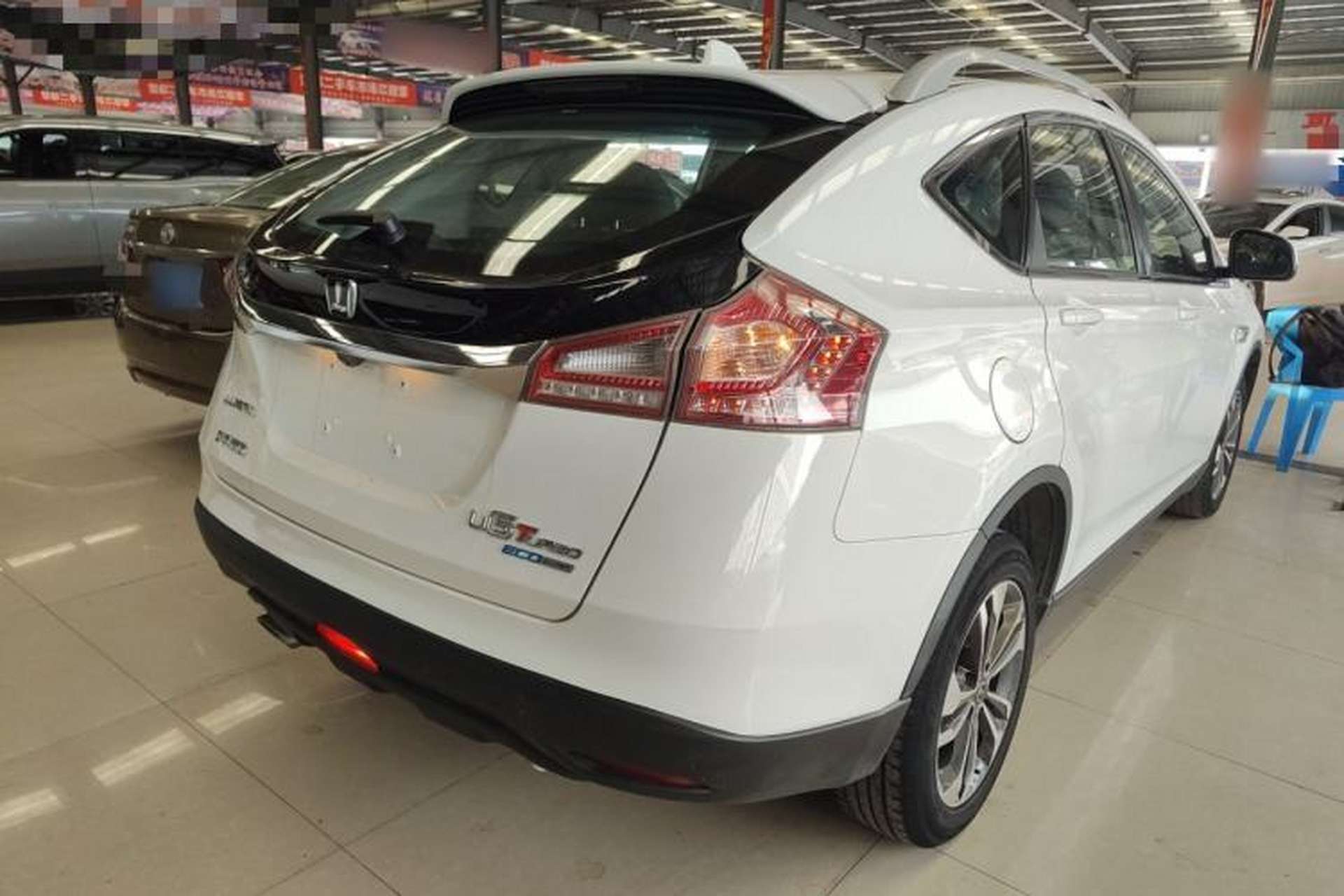 Used Luxgen U6 SUV 2018 1.8T Classic Comfort Edition Rear Right 45 Deg