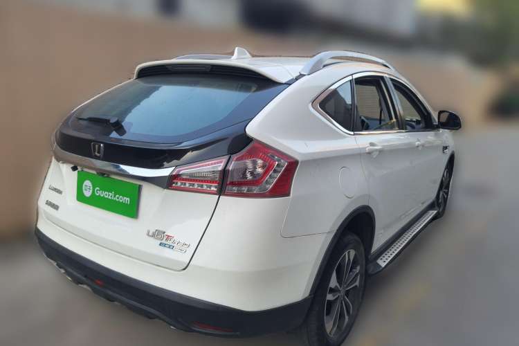 Used Luxgen U6 SUV 2018 1.8T Classic Sunroof Edition Rear Right 45 Deg