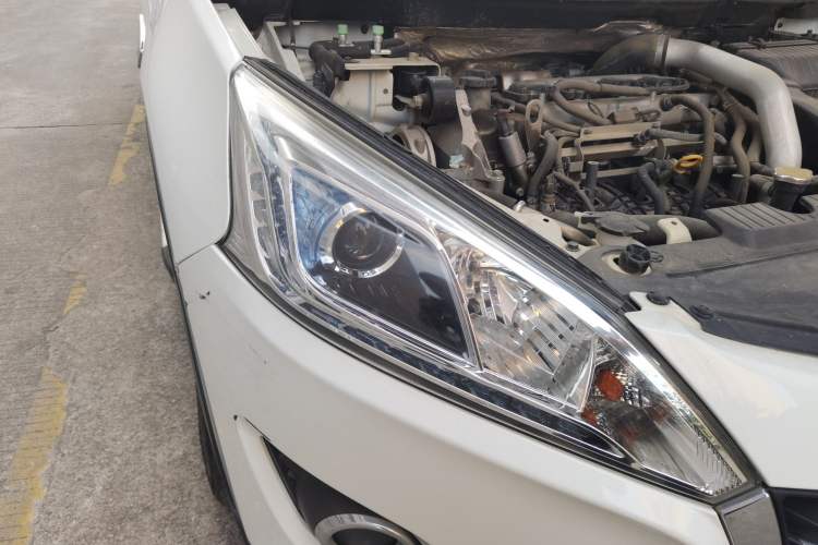 Used Luxgen U6 SUV 2018 1.8T Classic Sunroof Edition Right Front Headlight