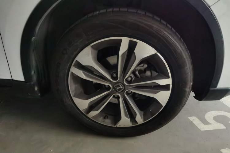 Used Luxgen U6 SUV 2018 1.8T Classic Sunroof Edition Right Front Wheel Hub
