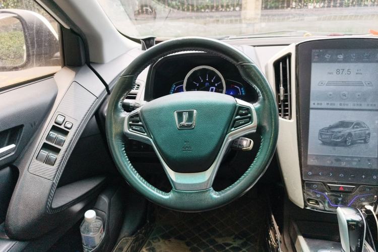 Used Luxgen U6 SUV 2018 1.8T Classic Sunroof Edition Steering Wheel