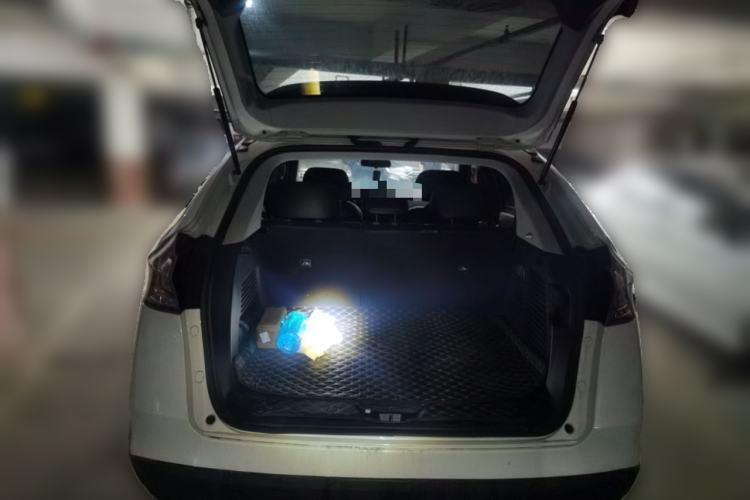 Used Luxgen U6 SUV 2018 1.8T Classic Sunroof Edition Trunk