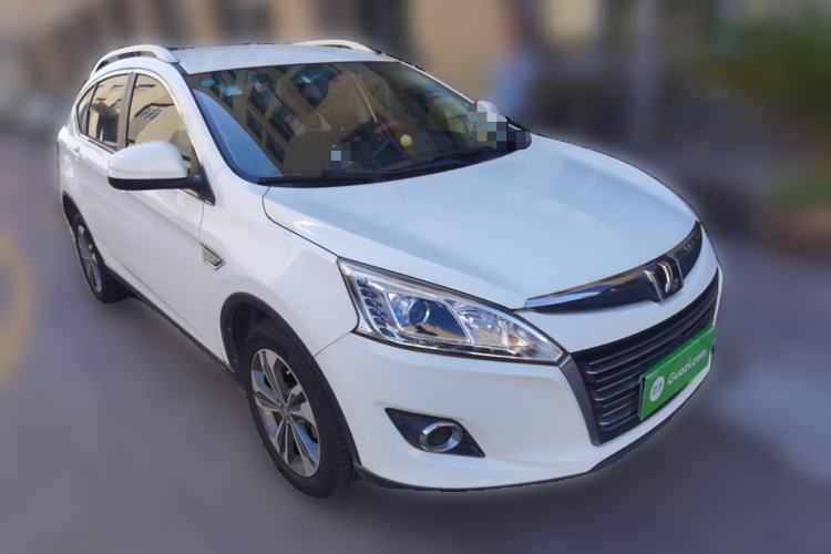 Used Luxgen U6 SUV 2019 1.8T Classic Comfort Edition Front Right 45 Deg