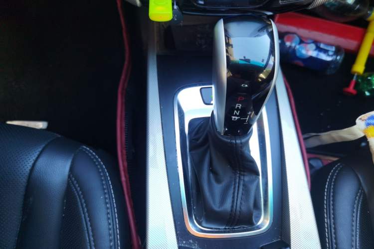 Used Luxgen U6 SUV 2019 1.8T Classic Comfort Edition Gear Lever