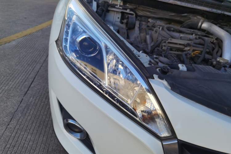 Used Luxgen U6 SUV 2019 1.8T Classic Comfort Edition Right Front Headlight