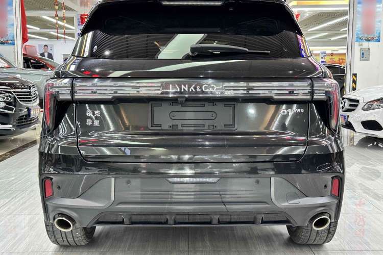 Used Lynk & Co 01 2023 2.0TD Four-Wheel Drive Dark Night Edition Exterior 4