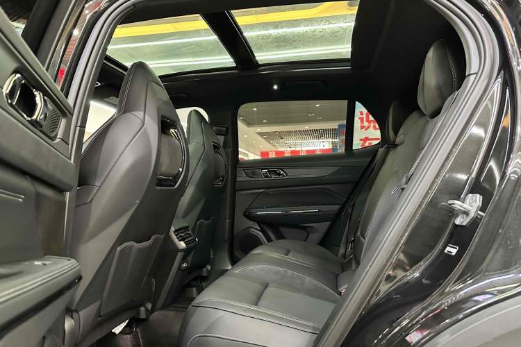 Used Lynk & Co 01 2023 2.0TD Four-Wheel Drive Dark Night Edition Interior 3