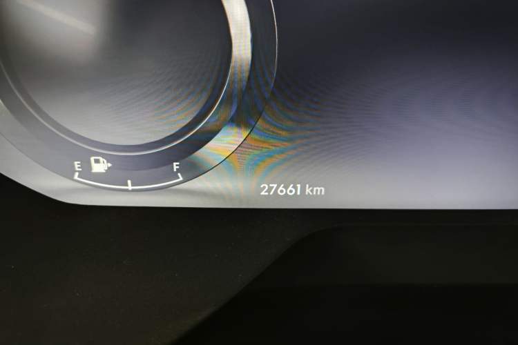 Used Lynk & Co 01 2023 2.0TD Four-Wheel Drive Dark Night Edition Odometer Close Up