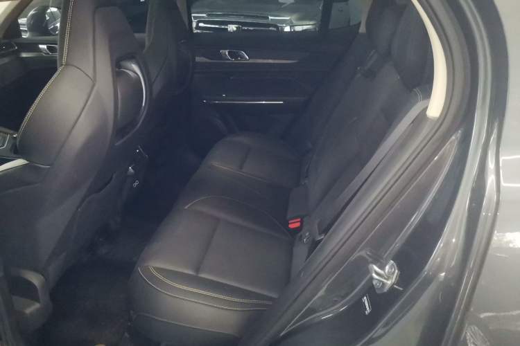 Used Lynk & Co 01 2023 2.0TD Two-Wheel Drive Asian Games Edition Left Rear Seat