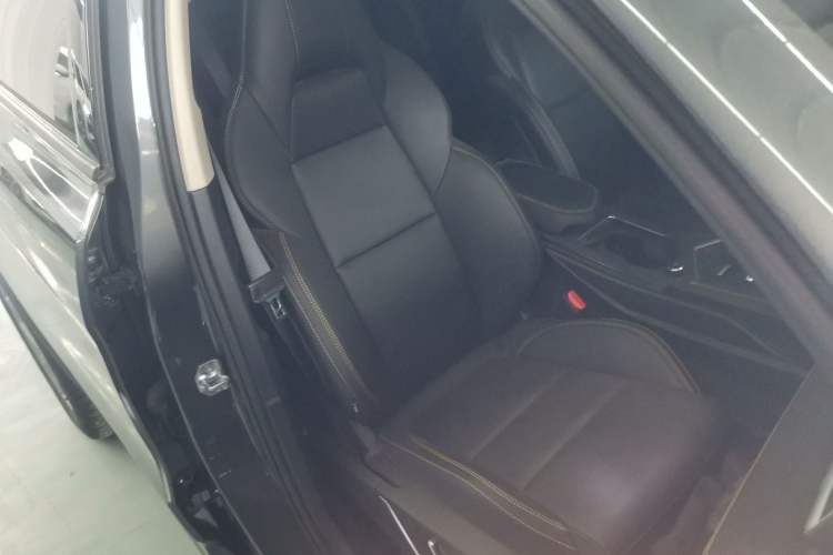 Used Lynk & Co 01 2023 2.0TD Two-Wheel Drive Asian Games Edition Right Front Seat
