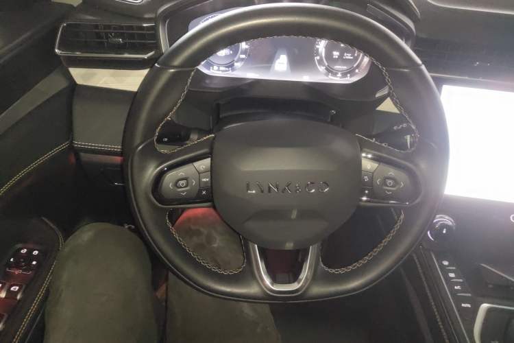 Used Lynk & Co 01 2024 2.0TD Two-Wheel Drive Global Pro Steering Wheel