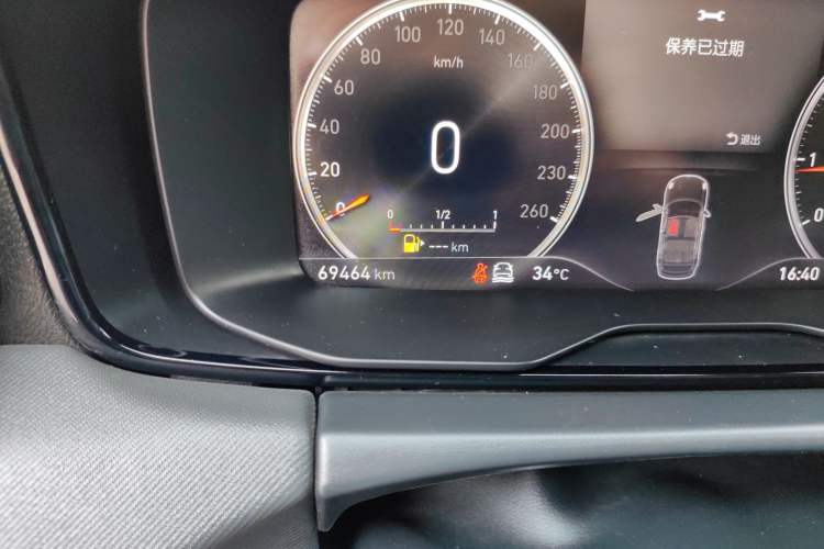 Used Lynk & Co 01 2017 2.0T Four-Wheel Drive Pro Edition Odometer Close Up