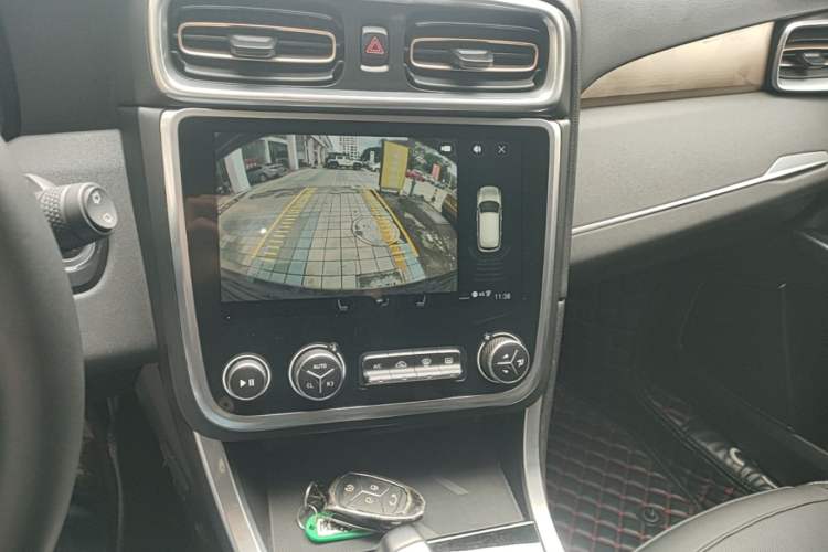 Used Lynk & Co 01 2017 2.0T Two-Wheel Drive Pro Edition Audio And AC Panel