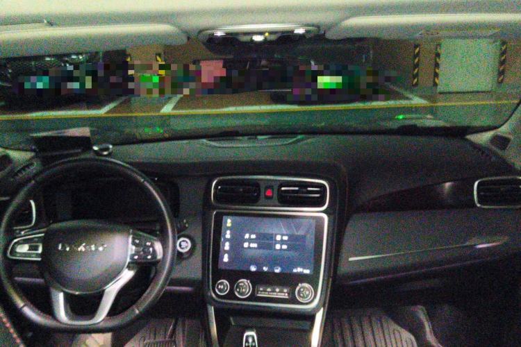 Used Lynk & Co 01 2017 2.0T Four-Wheel Drive Pro Edition Center Console