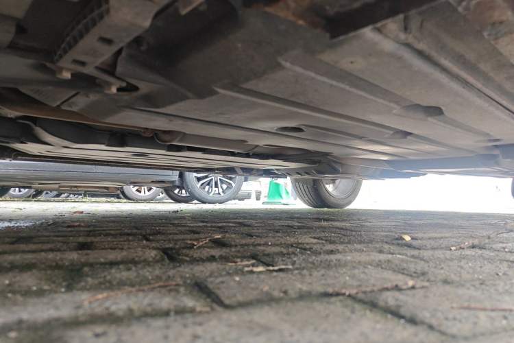 Used Lynk & Co 01 2017 2.0T Two-Wheel Drive Zhaopu Version Chassis Front Left